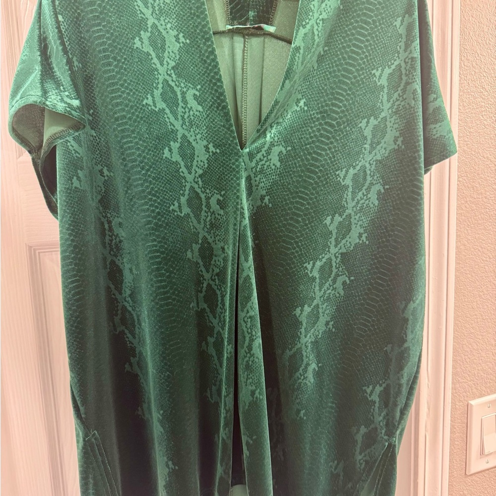 Karlie Green Tie Front Blouse